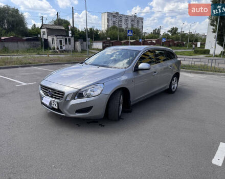 Серый Вольво B60, объемом двигателя 2.01 л и пробегом 215 тыс. км за 12999 $, фото 1 на Automoto.ua