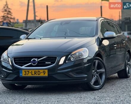 Серый Вольво B60, объемом двигателя 1.6 л и пробегом 206 тыс. км за 10750 $, фото 1 на Automoto.ua