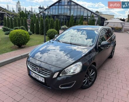 Серый Вольво B60, объемом двигателя 1.98 л и пробегом 294 тыс. км за 10750 $, фото 1 на Automoto.ua