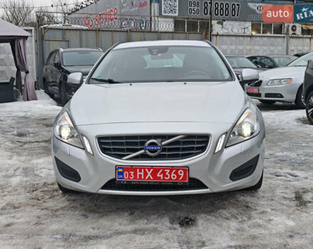 Сірий Вольво B60, об'ємом двигуна 2 л та пробігом 237 тис. км за 12300 $, фото 1 на Automoto.ua