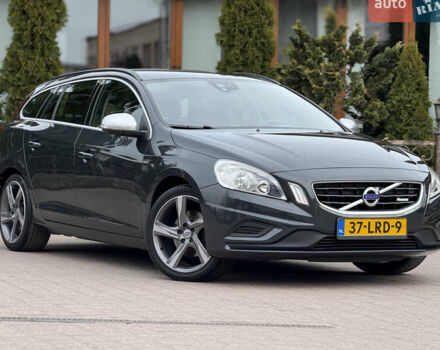 Сірий Вольво B60, об'ємом двигуна 1.56 л та пробігом 206 тис. км за 10999 $, фото 1 на Automoto.ua