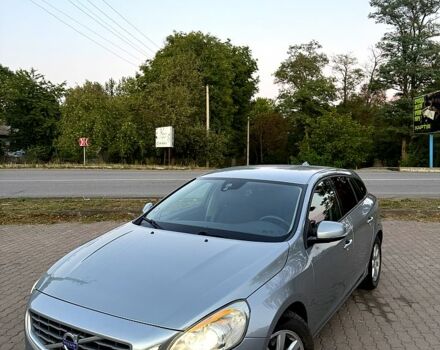 Сірий Вольво B60, об'ємом двигуна 2 л та пробігом 254 тис. км за 9800 $, фото 1 на Automoto.ua
