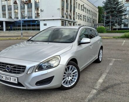 Сірий Вольво B60, об'ємом двигуна 1.98 л та пробігом 315 тис. км за 12500 $, фото 1 на Automoto.ua