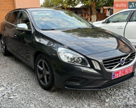 Серый Вольво B60, объемом двигателя 2 л и пробегом 217 тыс. км за 10900 $, фото 1 на Automoto.ua