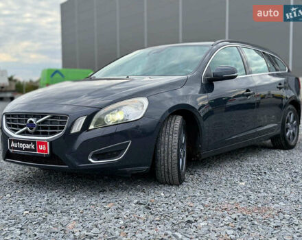 Серый Вольво B60, объемом двигателя 1.6 л и пробегом 237 тыс. км за 9690 $, фото 1 на Automoto.ua