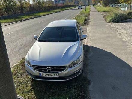 Сірий Вольво B60, об'ємом двигуна 1.56 л та пробігом 255 тис. км за 12300 $, фото 1 на Automoto.ua