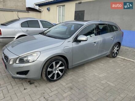 Вольво B60 2013 в Николаеве на Automoto.ua Серый Вольво B60, объемом двигателя 2.4 л и пробегом 299 тыс. км за 14900 $, фото 1 на Automoto.ua