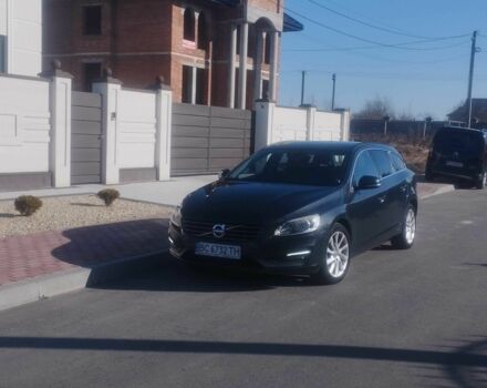 Серый Вольво B60, объемом двигателя 2 л и пробегом 277 тыс. км за 13950 $, фото 1 на Automoto.ua