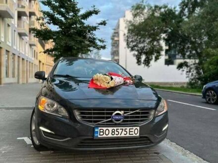 Серый Вольво B60, объемом двигателя 2.5 л и пробегом 225 тыс. км за 12990 $, фото 1 на Automoto.ua