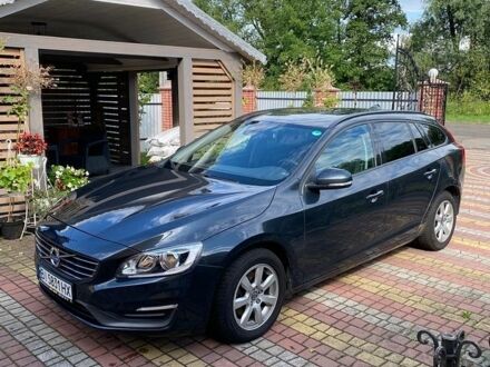 Сірий Вольво B60, об'ємом двигуна 2 л та пробігом 236 тис. км за 10990 $, фото 1 на Automoto.ua