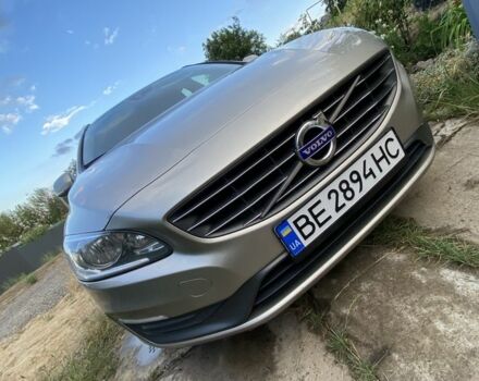 Серый Вольво B60, объемом двигателя 2 л и пробегом 299 тыс. км за 14000 $, фото 1 на Automoto.ua