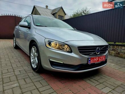 Серый Вольво B60, объемом двигателя 1.97 л и пробегом 221 тыс. км за 12999 $, фото 1 на Automoto.ua
