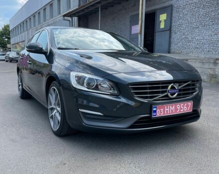 Серый Вольво B60, объемом двигателя 2 л и пробегом 278 тыс. км за 13400 $, фото 1 на Automoto.ua