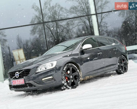 Сірий Вольво B60, об'ємом двигуна 1.98 л та пробігом 266 тис. км за 12990 $, фото 1 на Automoto.ua