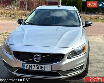 Серый Вольво B60, объемом двигателя 2.5 л и пробегом 86 тыс. км за 16000 $, фото 1 на Automoto.ua