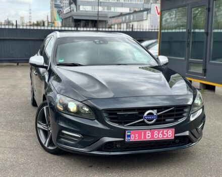 Серый Вольво B60, объемом двигателя 2 л и пробегом 250 тыс. км за 16699 $, фото 1 на Automoto.ua