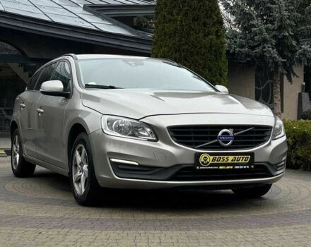 Серый Вольво B60, объемом двигателя 2 л и пробегом 212 тыс. км за 13200 $, фото 1 на Automoto.ua