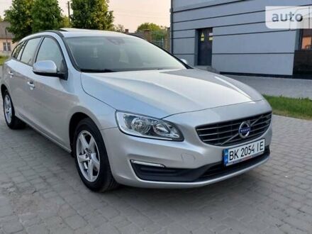 Вольво B60 2015 в Здолбунове на Automoto.ua Серый Вольво B60, объемом двигателя 1.6 л и пробегом 260 тыс. км за 12100 $, фото 1 на Automoto.ua