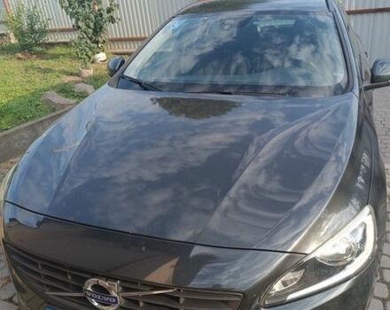 Серый Вольво B60, объемом двигателя 1.97 л и пробегом 290 тыс. км за 15738 $, фото 1 на Automoto.ua