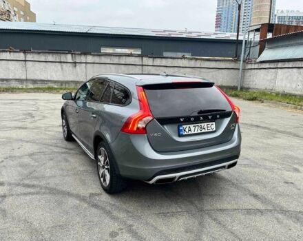 Сірий Вольво B60, об'ємом двигуна 2 л та пробігом 230 тис. км за 14500 $, фото 1 на Automoto.ua