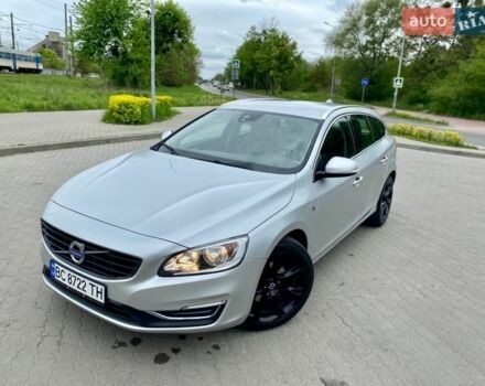 Серый Вольво B60, объемом двигателя 1.97 л и пробегом 218 тыс. км за 11555 $, фото 1 на Automoto.ua