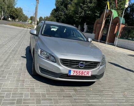 Сірий Вольво B60, об'ємом двигуна 2 л та пробігом 83 тис. км за 17200 $, фото 1 на Automoto.ua