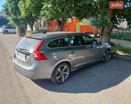 Сірий Вольво B60, об'ємом двигуна 2 л та пробігом 271 тис. км за 13800 $, фото 1 на Automoto.ua