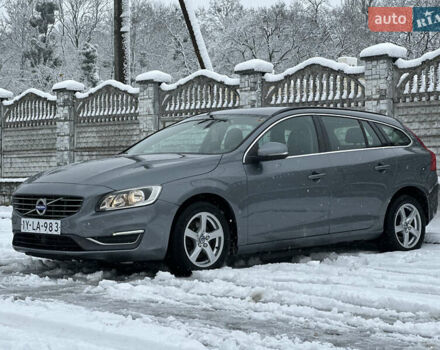 Серый Вольво B60, объемом двигателя 1.99 л и пробегом 241 тыс. км за 14400 $, фото 1 на Automoto.ua