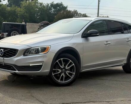 Серый Вольво B60, объемом двигателя 2 л и пробегом 68 тыс. км за 8600 $, фото 1 на Automoto.ua