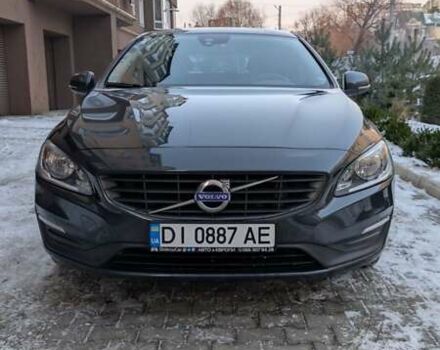 Серый Вольво B60, объемом двигателя 2 л и пробегом 268 тыс. км за 15800 $, фото 1 на Automoto.ua