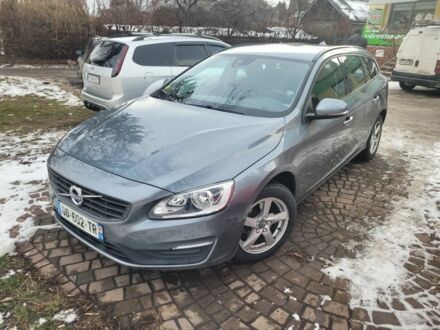 Серый Вольво B60, объемом двигателя 2 л и пробегом 135 тыс. км за 14153 $, фото 1 на Automoto.ua