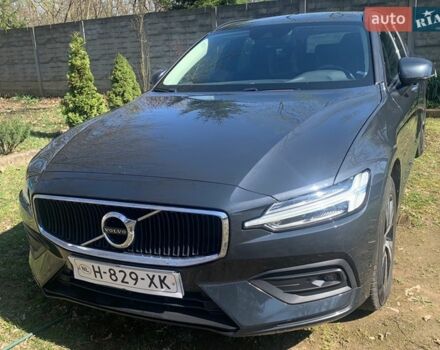Серый Вольво B60, объемом двигателя 1.97 л и пробегом 215 тыс. км за 19734 $, фото 1 на Automoto.ua