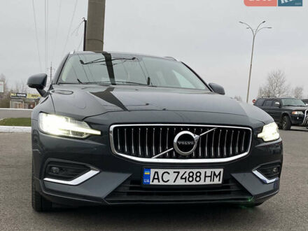 Вольво B60 2019 в Луцке на Automoto.ua Серый Вольво B60, объемом двигателя 2 л и пробегом 218 тыс. км за 23100 $, фото 1 на Automoto.ua