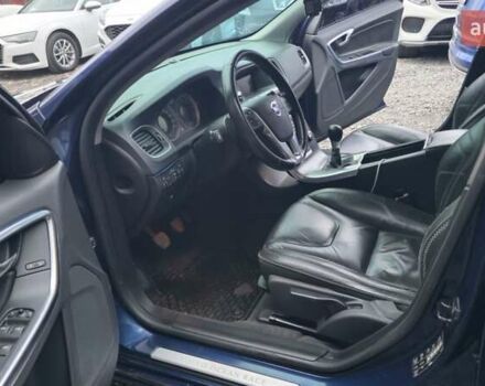 Синій Вольво B60, об'ємом двигуна 1.56 л та пробігом 237 тис. км за 7900 $, фото 10 на Automoto.ua