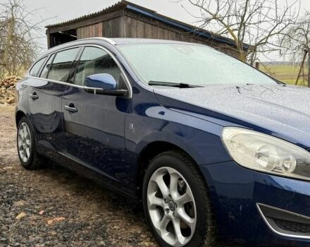 Синий Вольво B60, объемом двигателя 1.6 л и пробегом 271 тыс. км за 10000 $, фото 1 на Automoto.ua