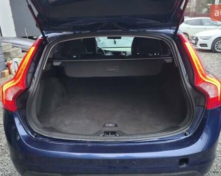 Синій Вольво B60, об'ємом двигуна 1.56 л та пробігом 237 тис. км за 7900 $, фото 8 на Automoto.ua