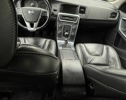 Синий Вольво B60, объемом двигателя 1.6 л и пробегом 271 тыс. км за 10000 $, фото 9 на Automoto.ua