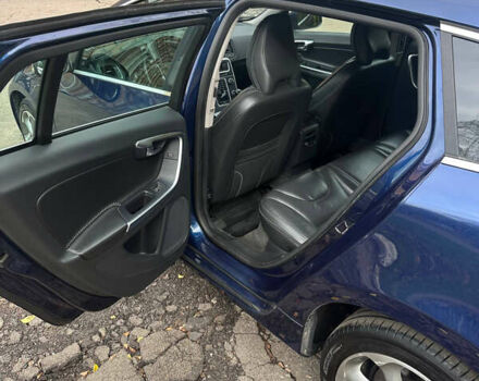 Синий Вольво B60, объемом двигателя 1.6 л и пробегом 233 тыс. км за 10350 $, фото 15 на Automoto.ua