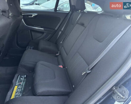 Синій Вольво B60, об'ємом двигуна 2 л та пробігом 237 тис. км за 12999 $, фото 32 на Automoto.ua