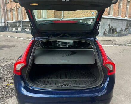 Синий Вольво B60, объемом двигателя 1.6 л и пробегом 233 тыс. км за 10350 $, фото 19 на Automoto.ua