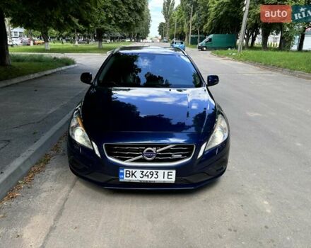 Синий Вольво B60, объемом двигателя 1.56 л и пробегом 242 тыс. км за 9200 $, фото 1 на Automoto.ua
