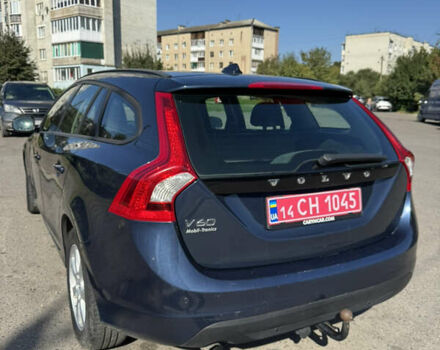 Синий Вольво B60, объемом двигателя 1.6 л и пробегом 205 тыс. км за 10800 $, фото 3 на Automoto.ua