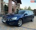 Синій Вольво B60, об'ємом двигуна 1.98 л та пробігом 304 тис. км за 10900 $, фото 1 на Automoto.ua