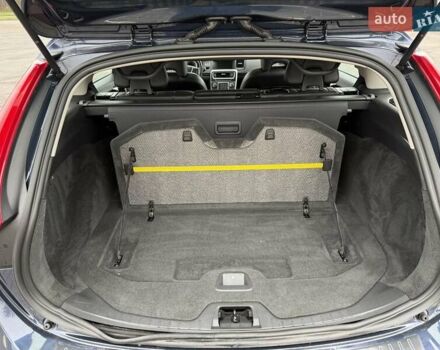 Синий Вольво B60, объемом двигателя 2.4 л и пробегом 230 тыс. км за 13199 $, фото 59 на Automoto.ua