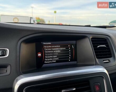 Вольво B60 2013 у Бродах на Automoto.ua Синій Вольво B60, об'ємом двигуна 2.4 л та пробігом 230 тис. км за 13499 $, фото 29 на Automoto.ua