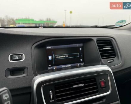 Синий Вольво B60, объемом двигателя 2.4 л и пробегом 230 тыс. км за 13199 $, фото 47 на Automoto.ua