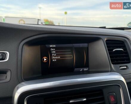 Вольво B60 2013 у Бродах на Automoto.ua Синій Вольво B60, об'ємом двигуна 2.4 л та пробігом 230 тис. км за 13499 $, фото 30 на Automoto.ua