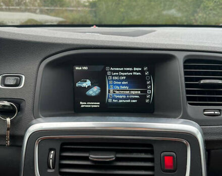 Синий Вольво B60, объемом двигателя 2.4 л и пробегом 255 тыс. км за 15500 $, фото 18 на Automoto.ua