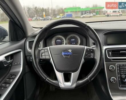 Синий Вольво B60, объемом двигателя 2.4 л и пробегом 230 тыс. км за 13199 $, фото 43 на Automoto.ua