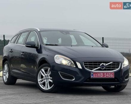 Синий Вольво B60, объемом двигателя 2.4 л и пробегом 230 тыс. км за 13199 $, фото 4 на Automoto.ua